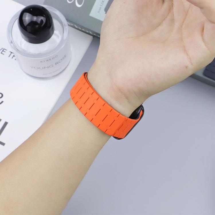 xDfind Contrasting Colors Magnetic Silicone Watch Band, For Apple Watch 38 / 40 / 41 / S10 42mm