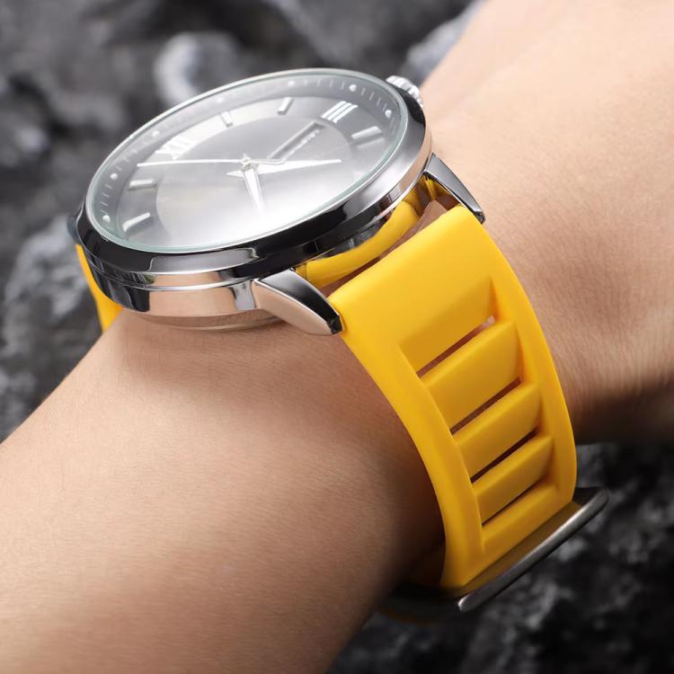 xDfind Silver Buckle Quick Release Silicone Watch Band, 20mm